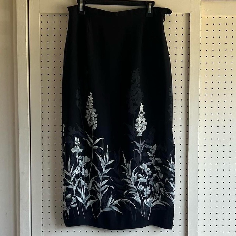 Josephine Chaus Black and White Floral Midi Skirt